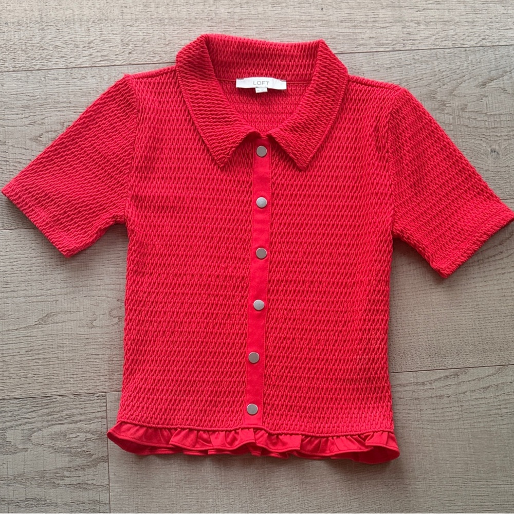 LOFT Red Short-Sleeve Knit Button-Front Top with Ruffle Hem